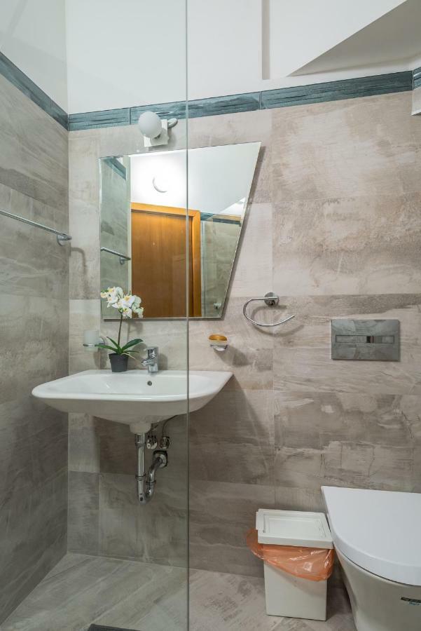 5Th Avenue Sofia Two Bedroom, Two Bathroom, Positano Street Suite By Flat Mаnager Екстер'єр фото